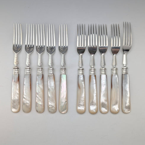 約 1890 年英國古董白色珍珠手柄甜點餐具 10 對套裝木盒裝